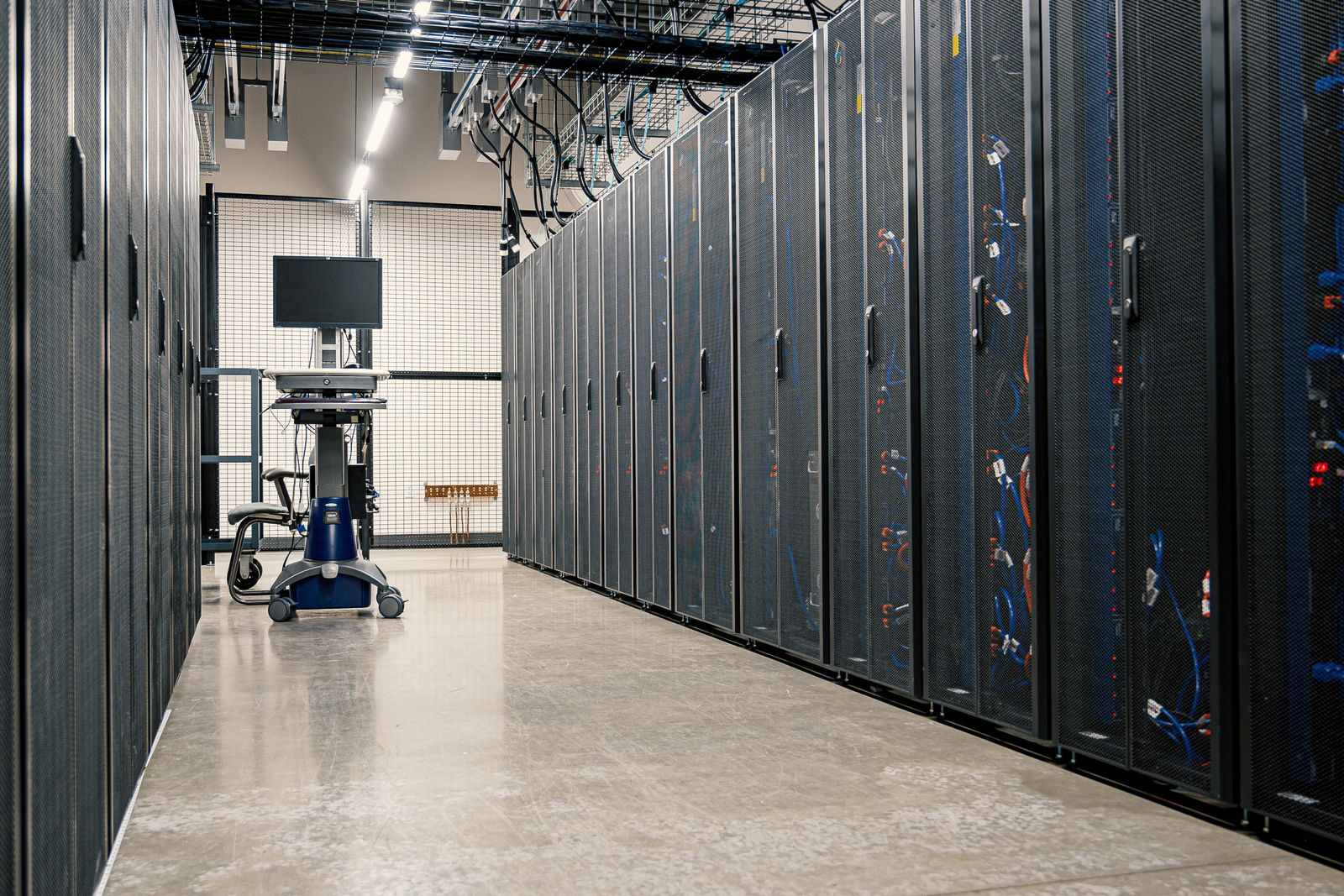 Serverracks in einem Rechenzentrum als Symbol für europäische Cloud-Infrastruktur